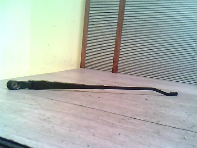 bontott SUZUKI ALTO Jobb első Ablaktörlő Kar