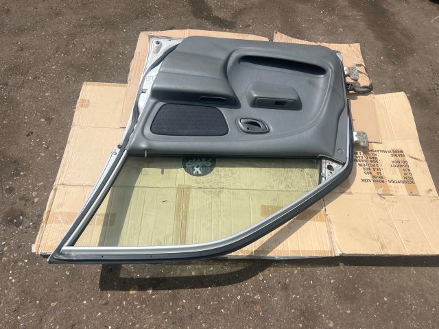 bontott SUZUKI ALTO Jobb első Ajtó (Üres lemez)