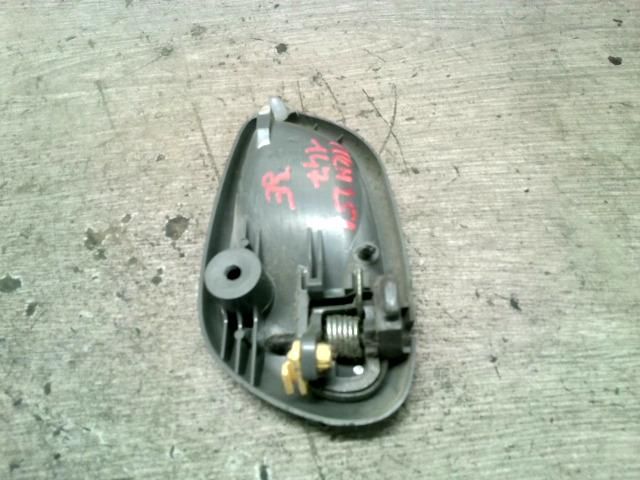 bontott SUZUKI ALTO Jobb első Belső Kilincs