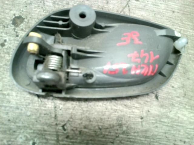 bontott SUZUKI ALTO Jobb első Belső Kilincs