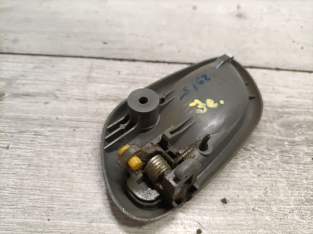 bontott SUZUKI ALTO Jobb első Belső Kilincs