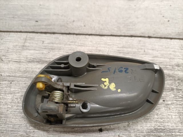 bontott SUZUKI ALTO Jobb első Belső Kilincs