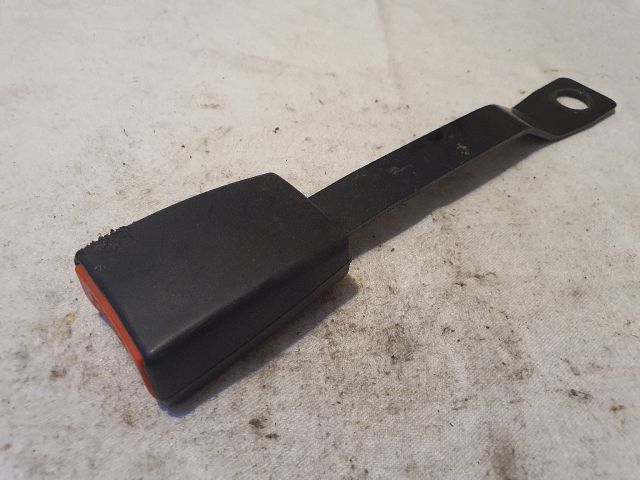 bontott SUZUKI ALTO Jobb első Biztonsági Öv Csat