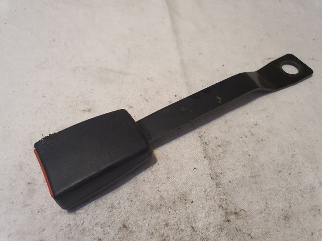 bontott SUZUKI ALTO Jobb első Biztonsági Öv Csat