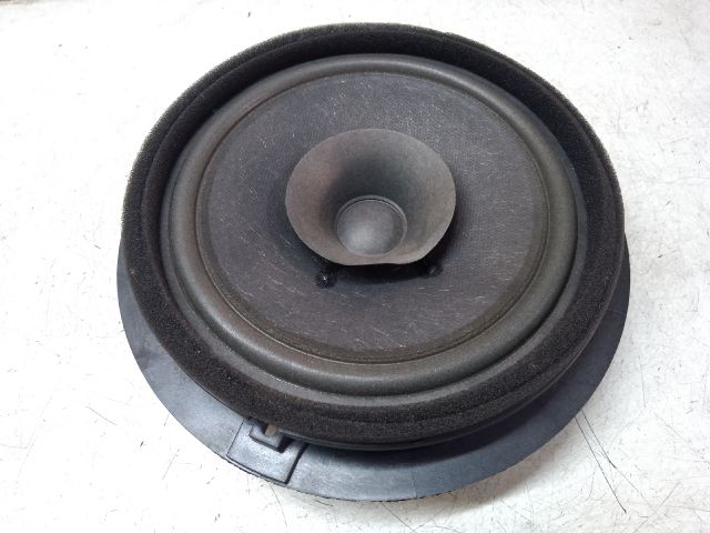 bontott SUZUKI ALTO Jobb első Hangszóró