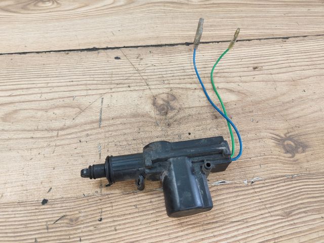 bontott SUZUKI ALTO Jobb első Központizár Motor