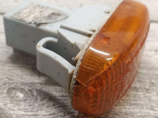 bontott SUZUKI ALTO Jobb első Sárvédő Irányjelző