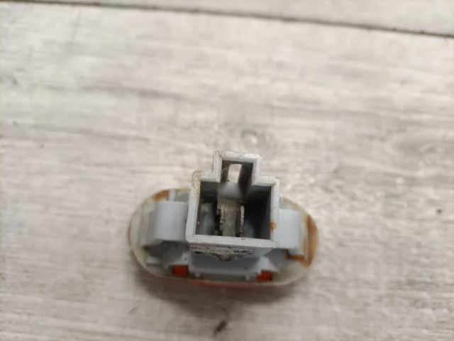 bontott SUZUKI ALTO Jobb első Sárvédő Irányjelző