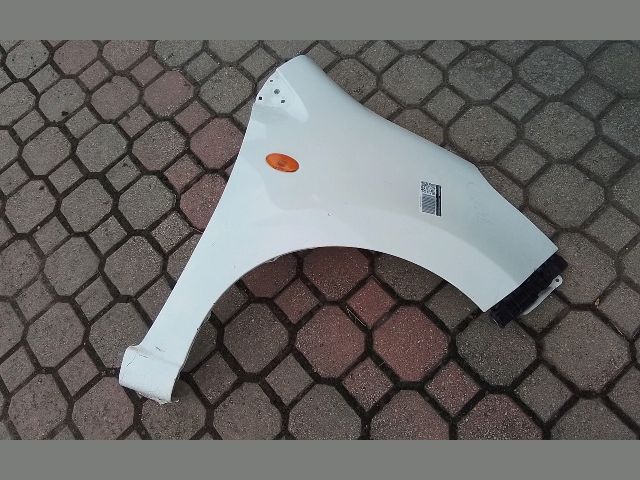 bontott SUZUKI ALTO Jobb első Sárvédő