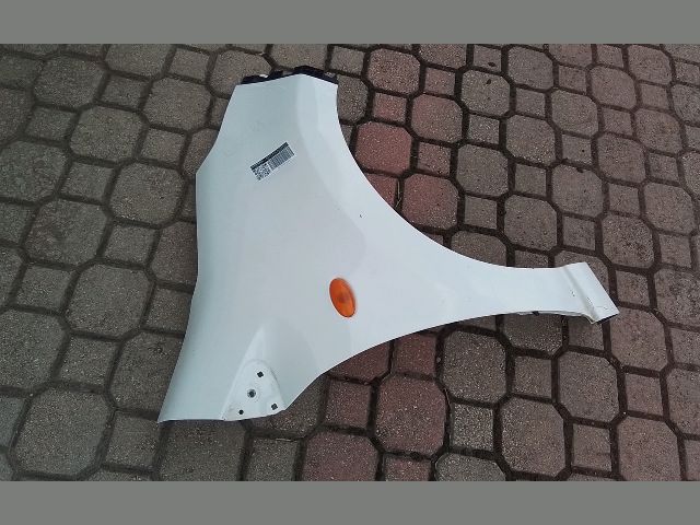 bontott SUZUKI ALTO Jobb első Sárvédő