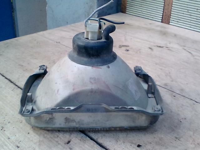 bontott SUZUKI ALTO Jobb Fényszóró