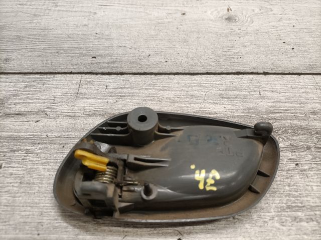 bontott SUZUKI ALTO Jobb hátsó Belső Kilincs