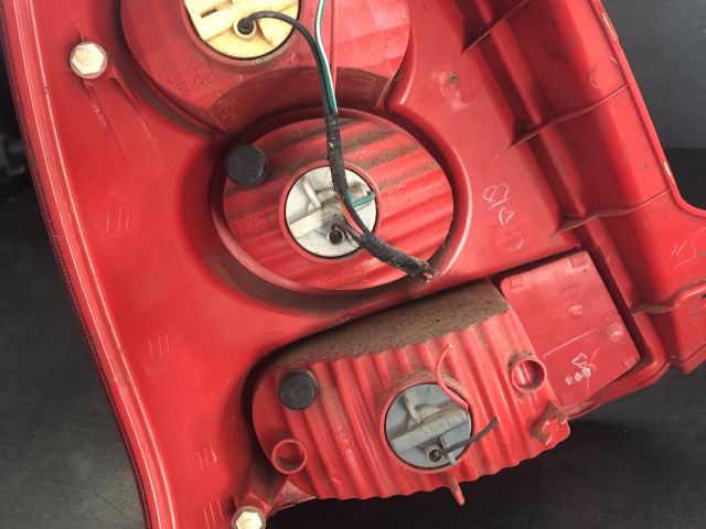 bontott SUZUKI ALTO Jobb Hátsó Lámpa