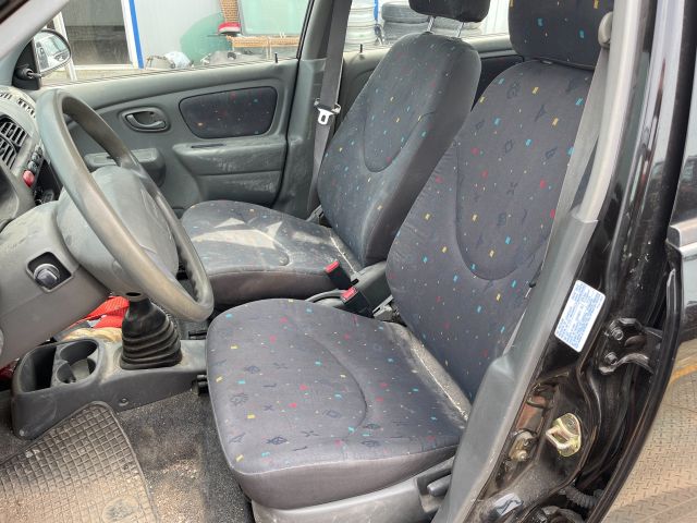 bontott SUZUKI ALTO Jobb Napellenző