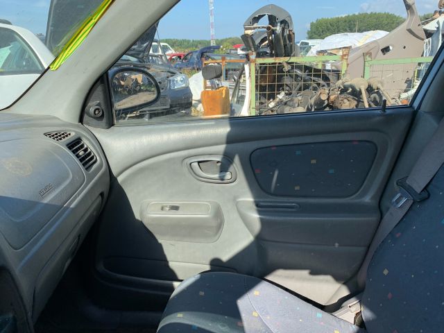 bontott SUZUKI ALTO Jobb Napellenző