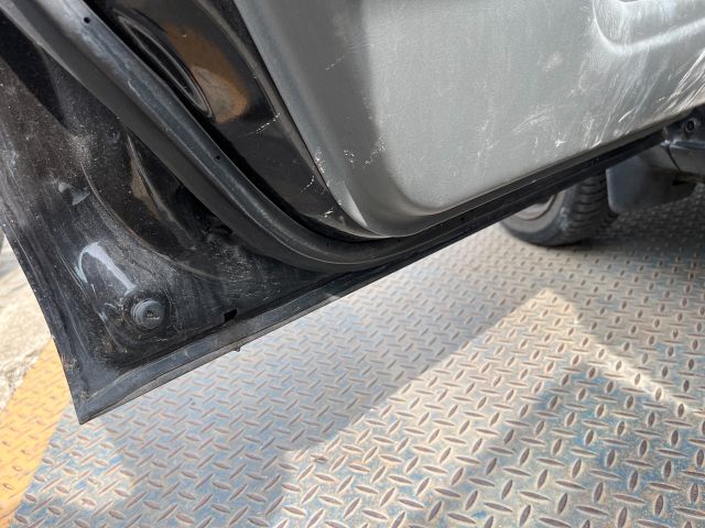 bontott SUZUKI ALTO Jobb Napellenző