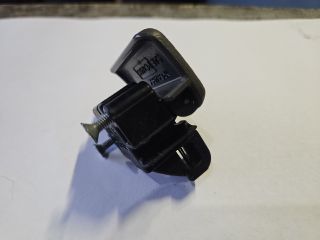 bontott SUZUKI ALTO Kesztyűtartó Nyitó Kar / Gomb