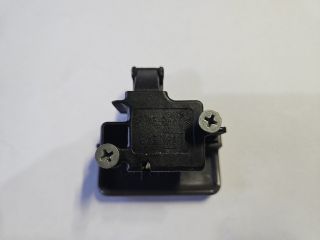 bontott SUZUKI ALTO Kesztyűtartó Nyitó Kar / Gomb