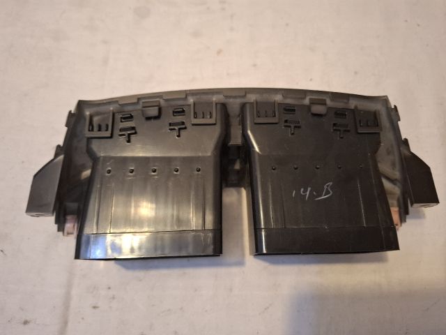 bontott SUZUKI ALTO Középső Szellőző