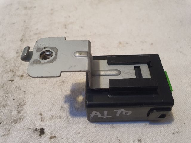 bontott SUZUKI ALTO Központizár Elektronika