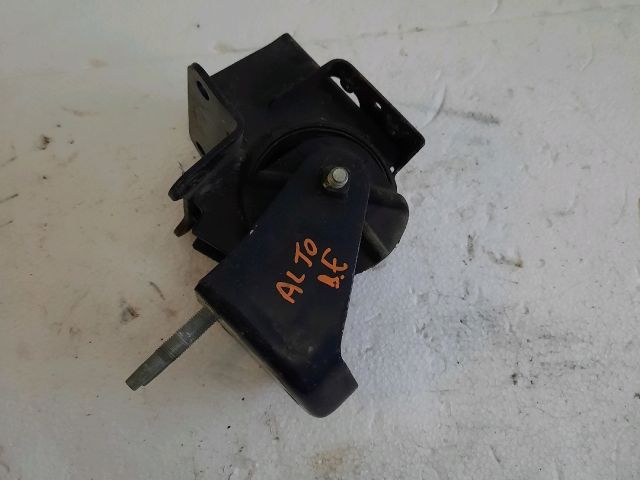 bontott SUZUKI ALTO Motor Tartó Bak (Fém)