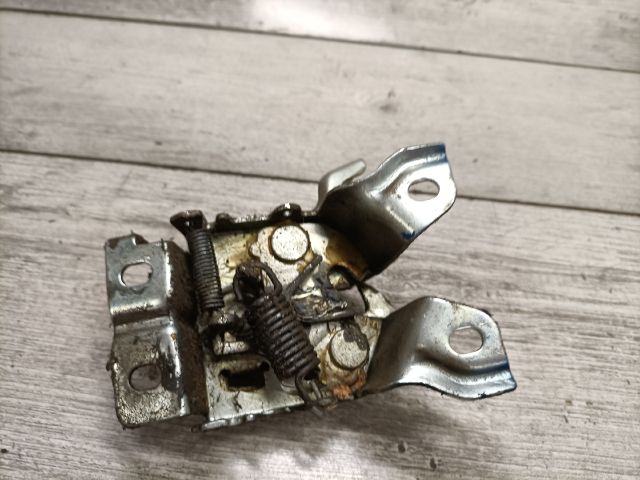 bontott SUZUKI ALTO Motorháztető Zárszerkezet