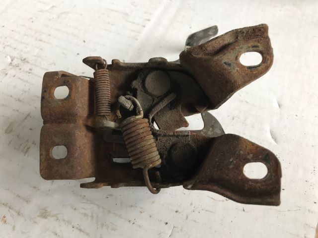 bontott SUZUKI ALTO Motorháztető Zárszerkezet