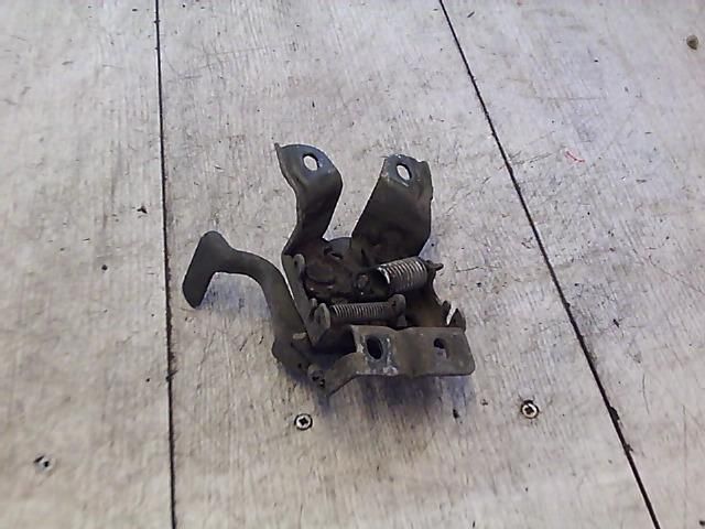 bontott SUZUKI ALTO Motorháztető Zárszerkezet