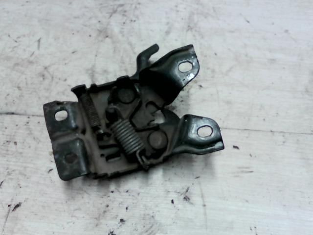 bontott SUZUKI ALTO Motorháztető Zárszerkezet