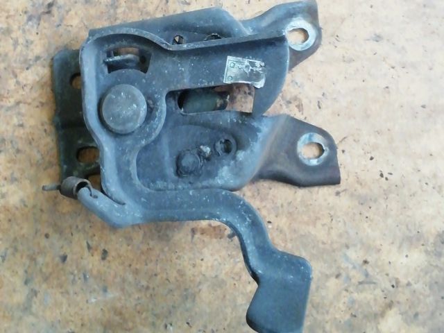 bontott SUZUKI ALTO Motorháztető Zárszerkezet