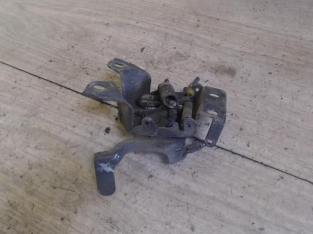 bontott SUZUKI ALTO Motorháztető Zárszerkezet