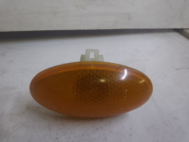 bontott SUZUKI ALTO Sárvédő Irányjelző (Pozíciófüggetlen)