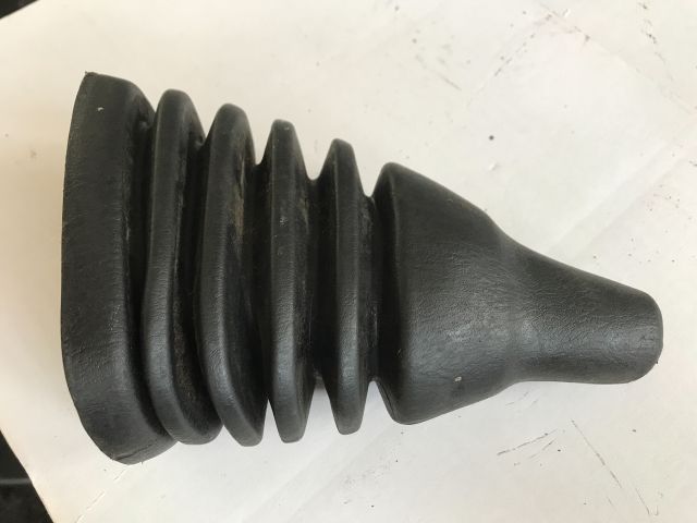 bontott SUZUKI ALTO Váltószoknya