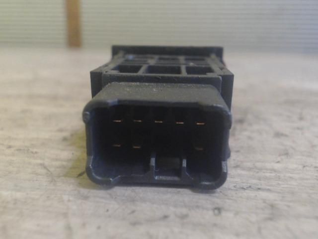 bontott SUZUKI ALTO Vészvillogó Kapcsoló