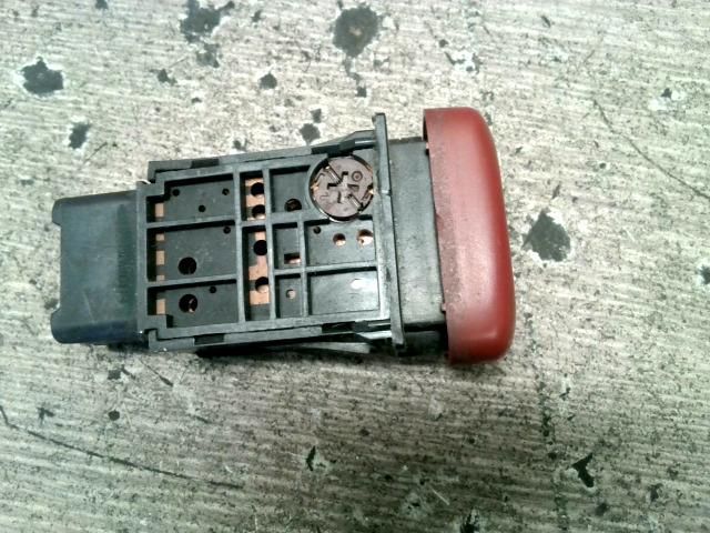 bontott SUZUKI ALTO Vészvillogó Kapcsoló