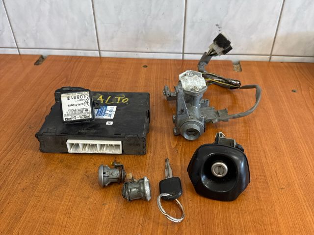 bontott SUZUKI ALTO Zárbetét Szett