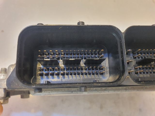 bontott SUZUKI BALENO Motorvezérlő