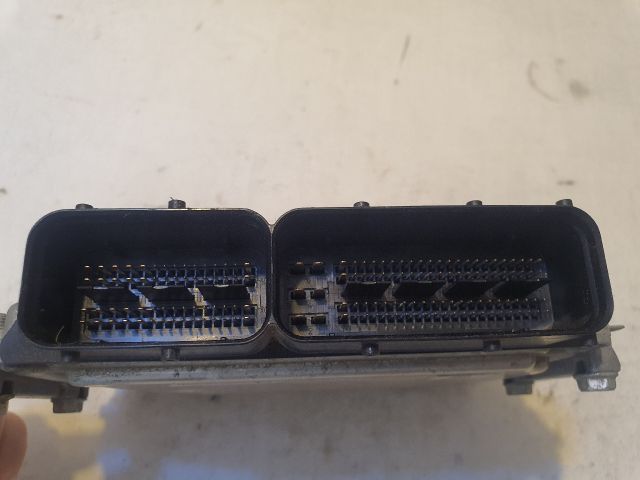 bontott SUZUKI BALENO Motorvezérlő