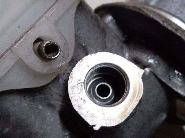 bontott SUZUKI BALENO Főfékhenger