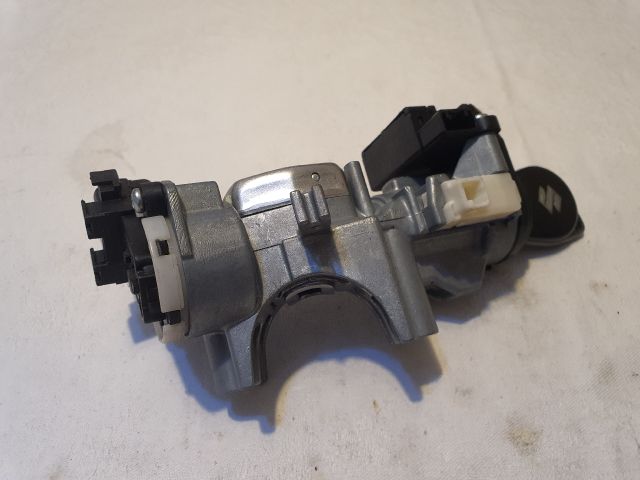 bontott SUZUKI BALENO Gyújtáskapcsoló Házzal