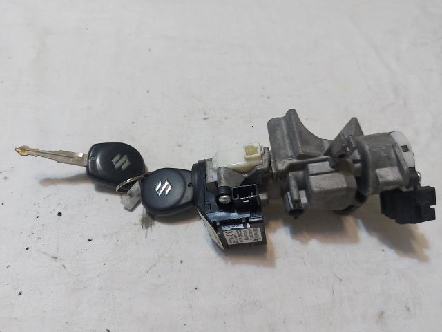 bontott SUZUKI BALENO Gyújtáskapcsoló Házzal