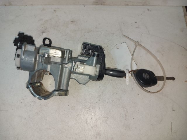 bontott SUZUKI BALENO Gyújtáskapcsoló Házzal