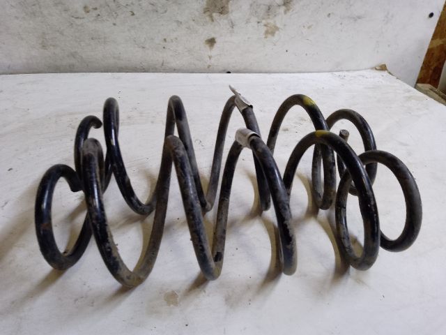 bontott SUZUKI BALENO Hátsó Rugó Pár