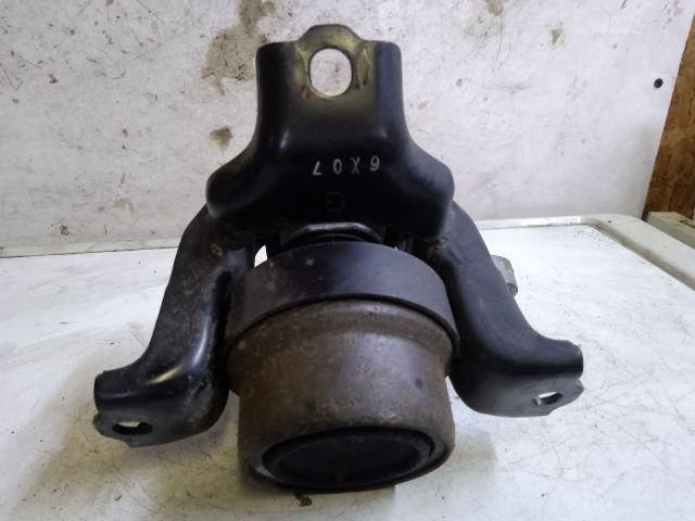 bontott SUZUKI BALENO Motor Tartó Bak Bal