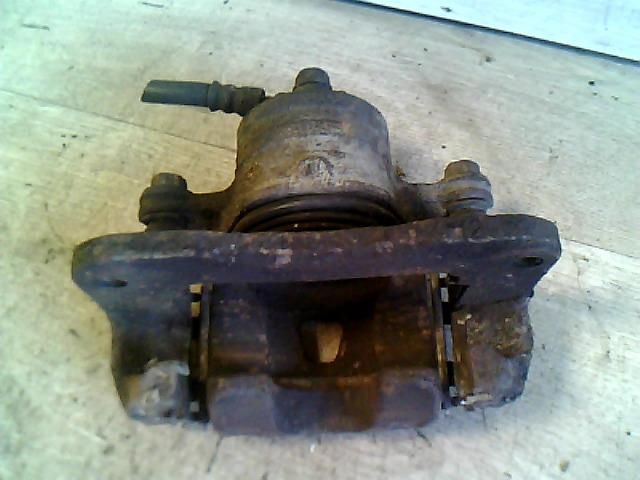 bontott SUZUKI BALENO Bal első Féknyereg Munkahengerrel