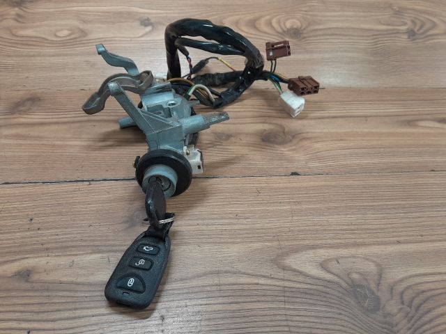 bontott SUZUKI BALENO Gyújtáskapcsoló Házzal