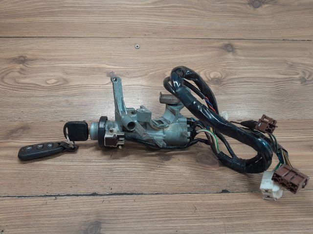 bontott SUZUKI BALENO Gyújtáskapcsoló Házzal