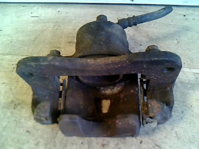 bontott SUZUKI BALENO Jobb első Féknyereg Munkahengerrel