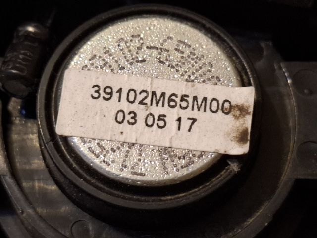 bontott SUZUKI BALENO Bal A Oszlop Hangszóró Burkolat