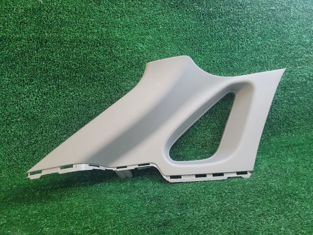 bontott SUZUKI BALENO Bal C Oszlop Burkolat